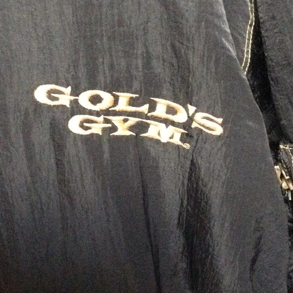 Golds gym rain resistant warm weather puffy jacket - Picture 3 of 12